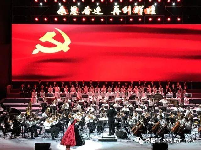 《一个和四个》疑窦丛生，到最后也没有答案